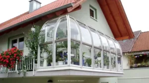 Eck-Ausbildung Balkon Wintergarten Wintergartensysteme-Schuster_de